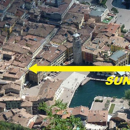 Appartamento Sunrise - Centro Storico N1 Riva del Garda Buitenkant foto