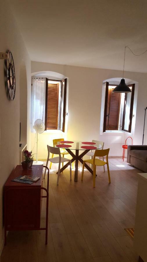Appartamento Sunrise - Centro Storico N1 Riva del Garda Buitenkant foto